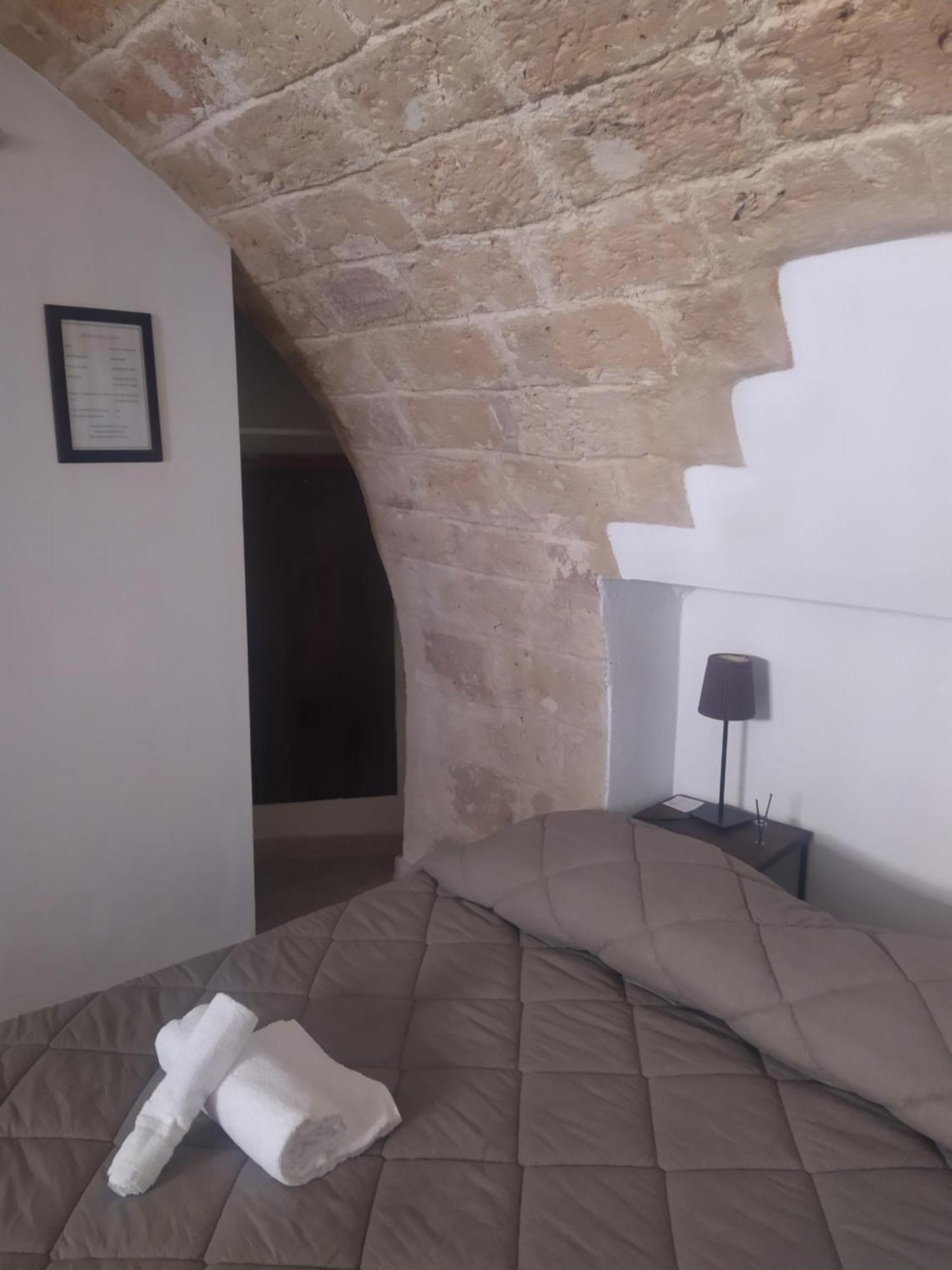 Hotel Abbazia Degli Svevi Bari Habitación foto